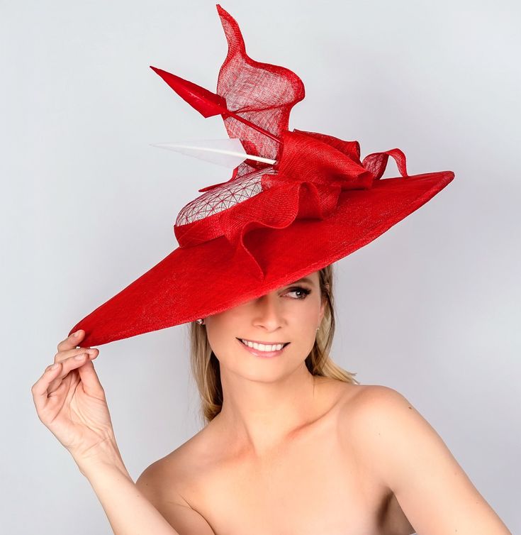 Made to order! Please order 2-3 weeks in advance prior to your event! Rushed orders are possible, please discuss! Absolutely stunning large  hat, which is mounted on a smaller base with elastic and sits on top of the crown . This one is done in red and ivory, but taking orders for a wide variety of colors. This hat will definitely make a statement anywhere you go!! One size fits all! Not returnable due to the nature of this product All hats are custom made to fit your head size White Derby Hat, Horse Race Hats, Large Hat, Large Brim Hat, Royal Ascot Hats, Derby Outfits, Derby Hats Fascinators, Ascot Hats, Hat Wedding