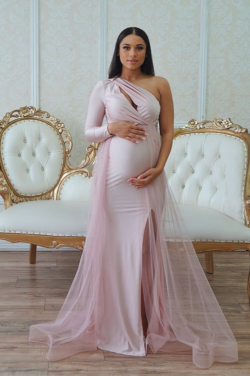 Gowns – Chic Bump Club Pink Dress Pregnant, Pregnancy Formal Dresses, Pregnancy Gowns Dresses, Maternity Ball Gowns, Baby Shower Dress For Mom, Pink Baby Shower Dress, December Weddings, Maternity Robes, Pink Maternity Gown