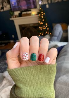 Trendy Christmas Nails, Tree Themes, Christmas Nails Easy, Cute Christmas Nails, Christmas Gel Nails, Christmas Nails Acrylic, Cute Gel Nails, Aesthetic Christmas, Nails 2023