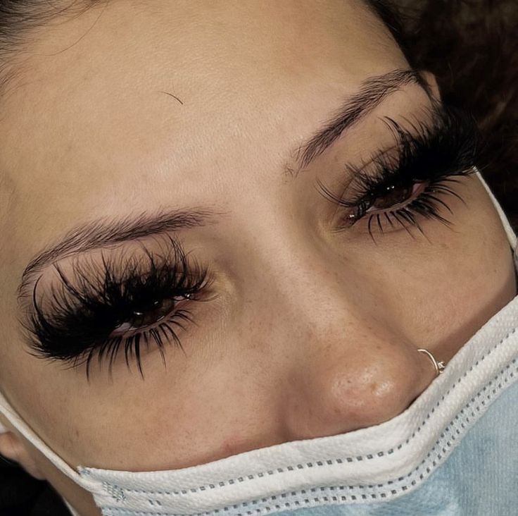 Natural Bling Makeup, Dramatic Bottom Lashes, Dramatic Wispy Lash Extensions, Messy Lash Extensions, Christina Piercing Location, Lash Extensions With Bottom Lashes, Dramatic Eyelash Extensions, Dramatic Lash Extensions, Fluffy Lash Extensions