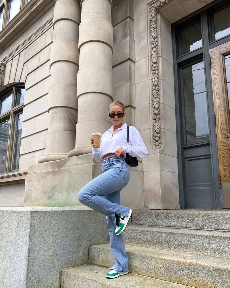 Jordan Verdes, Dunk High Outfit, Hailey Bieber Outfits, Jordan Outfit, Stylish Fall Outfits, Jordan Outfits, Half Zip Sweatshirt, Cute Simple Outfits, Hailey Bieber