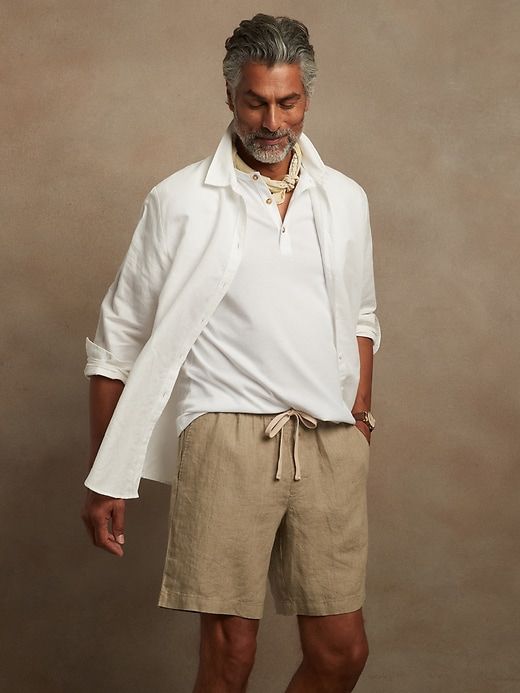 Saw this on Banana Republic: Mens Vacation Outfits, Summer Vintage Outfits, Linen Outfits, Boho Summer Outfits, Mens Casual Outfits Summer, Garment Details, Italy Outfits, Mens Outfit Inspiration, Men Beach