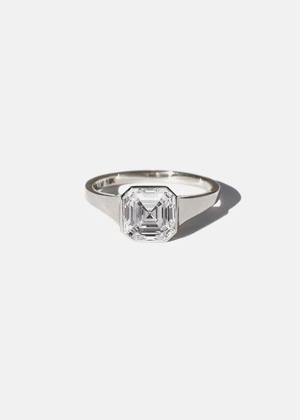 Asscher Diamond Cosma Ring – KATKIM Diamond Silhouette, Asscher Diamond, Asscher Cut Diamond, Asscher Cut, What Is Life About, Lab Diamonds, Bezel Setting, Love A, Class Ring