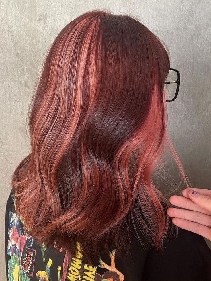 Deep Maroon Hair With Blonde, Quarter Hair Color, Auburn Hair With Color Blocking, Two Toned Dark Hair, Hair Panels Colored, Subtle Two Tone Hair, Unquie Hair Color, Burgundy Color Block Hair, Auburn Color Block Hair