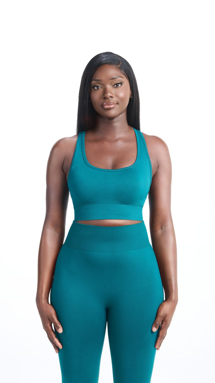 Front view of Woman wearing a green colored seamless bra Deodorant Stains, Seamless Bra, Intense Workout, Height And Weight, Active Lifestyle, Bra Sizes, Black Leggings, Perfect Match, Jogging