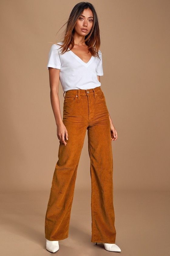 8 Tips to look Taller and Slimmer 💯 – That Chic Fashion – Ankita Jaiswal Corduroy Pants Outfit, Levi's Ribcage, Orange Pants, Cute Pants, Rust Orange, Pantalon Large, Wide Pants, Looks Style, Corduroy Pants