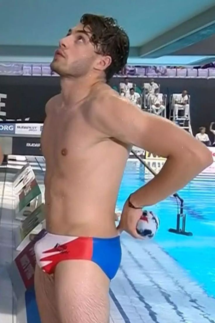 Team Usa Gymnastics, Guys In Speedos, Olympic Athletes, Mens Boxers, Attractive Guys, Sport Man, Mens Swimwear, Diver, Swim Trunks