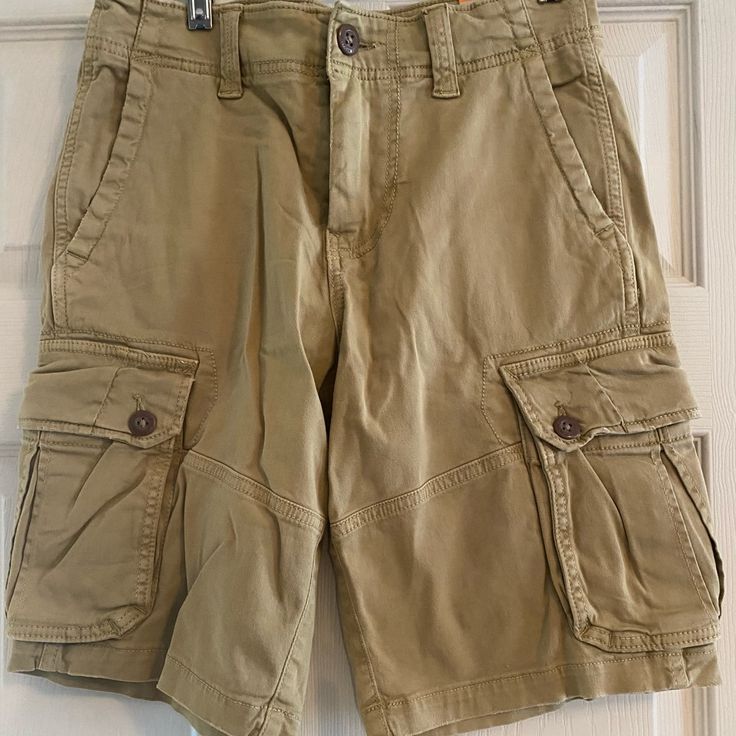 New With Tags Cargo Shorts Cargo Shorts With Pockets For Camping, Short Cargo Shorts With Pockets For Camping, Khaki Cargo Hiking Shorts, Summer Hiking Short Cargo Pants, Khaki Camping Shorts With Pockets, Khaki Cargo Shorts With Pockets For Hiking, Summer Camping Bottoms With Cargo Pockets, Summer Hiking Cargo Shorts With Multiple Pockets, Knee-length Shorts With Pockets For Outdoor Activities