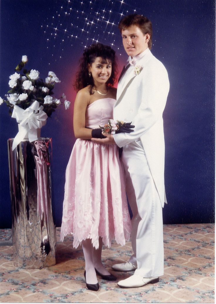 80s Prom King And Queen, 90s Prom Theme Party, 80s Couple Photos, 80s Prom Aesthetic Decorations, 80s Prom Decorations, 80s Prom Men, 90s Prom Aesthetic, 80s Prom Theme, 80s Prom Aesthetic