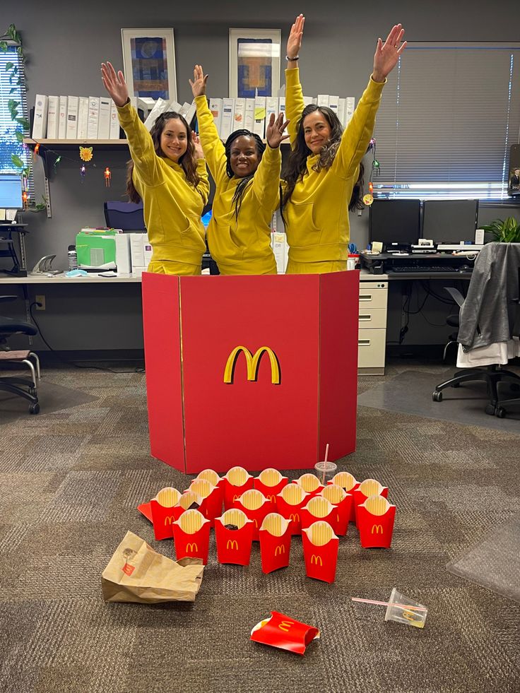 DIY Halloween Costume Mcdonald’s French Fry Costume, Mcdonalds Group Costume, French Fry Halloween Costume, French Fry Party Decorations, Mcdonalds Trunk Or Treat Ideas, Mcdonald’s Halloween Costumes, Mcdonald’s Trunk Or Treat, Mcdonald’s Costume, Mcdonalds Costume