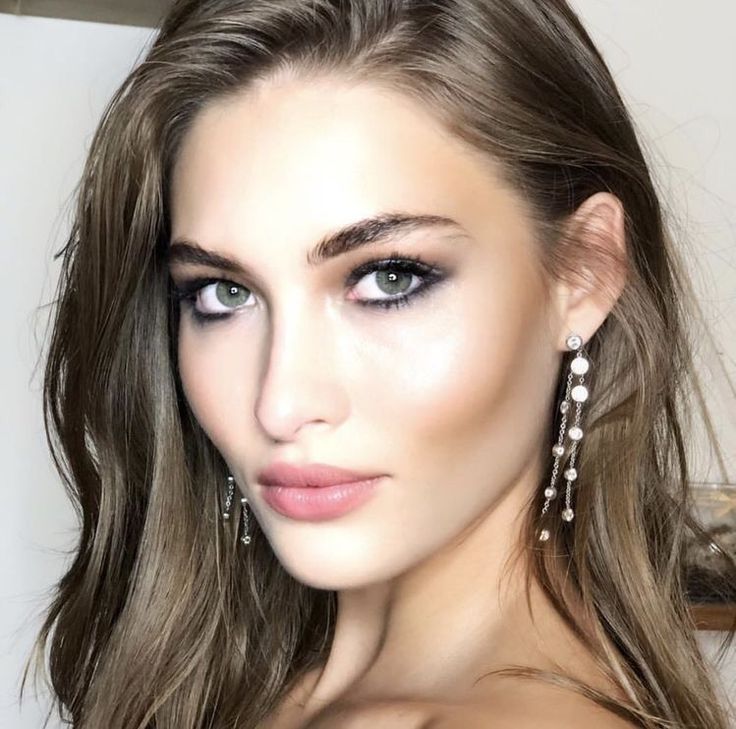 Cocktail Makeup, Bridesmaid Makeup Bag, Brunette Makeup, Prom Makeup Looks, Grace Elizabeth, Summer Makeup Looks, Celebrities Fashion, Victoria's Secret Angel, Makeup Styles