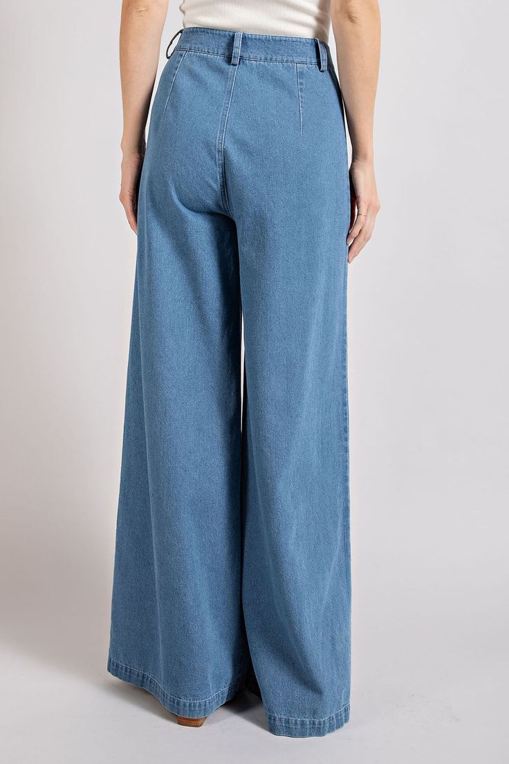 MINERAL WASHED POCKET WIDE PANTS Brand: eesome Style: PG8111 Fabric: 100% cotton Details: Wide leg pants with a button front closure and two front pockets. Can wear with a belt of your choice! Model is 5'8" and wearing a small. Denim Wide-leg Pants, Spring Wide Leg Pants With Button Closure, High Waist Wide Leg Pants With Button Closure, Cotton Wide Leg Pants With Button Closure, Cotton Wide Leg Full Length Pants With Button Closure, Full Length Cotton Wide Leg Pants With Button Closure, Cotton Wide Leg Jeans With Pockets, Wide Leg Cotton Jeans With Pockets, Solid Color Full Length Cotton Flare Jeans