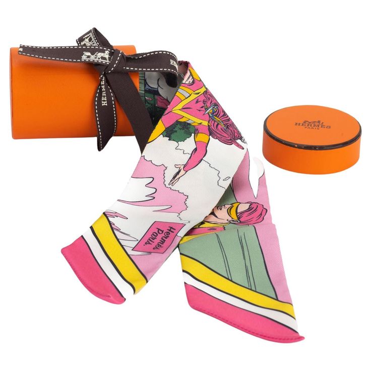 Hermès twilly with a comic pattern in the colors rosé and pink. The comic shows the story of superwoman. The scarf is new and comes with the original box. Comic Pattern, Hermes Twilly, Hermes Box, Bandeaus, Twilly, Color Rosa, The Original, Original Box, Cool Art