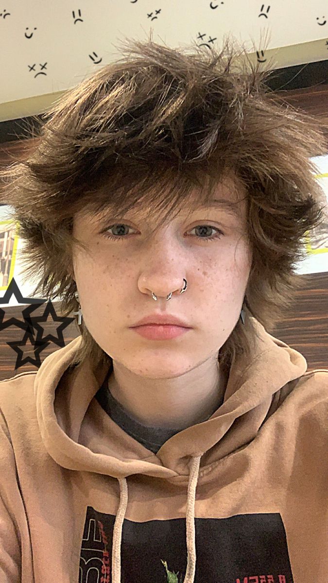 Short Hairstyles For Trans Men, Closeted Transmasc Haircut, Transmasc Haircut Square Face, Gender Affirming Haircut Ftm, Trans Masc Mullet, Trans Masc Haircut Round Face, Masculine Haircut Ftm Straight Hair, Ftm Haircuts Straight Hair Round Face, Transmasc Haircut Chubby Face