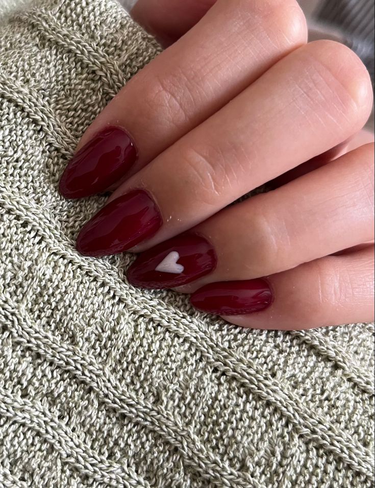 Academia Nails, Dark Academia Nails, Maroon Nail Designs, Red Summer Nails, Fashionable Nails, Inspiration Nails, Wine Nails, Dark Red Nails, Maroon Nails