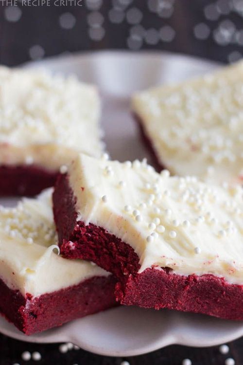 red velvet desserts with white frosting on a plate