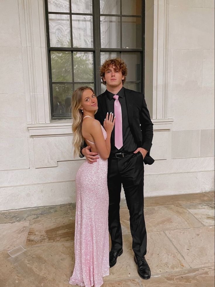 Pink Matching Hoco Couple, Prom Date Color Ideas, Prom Couple 2023, Peach Prom Couple, Couples Prom Ideas, Couple Ball Outfit, Bf Gf Prom Pics, Prom Pose Inspiration, Pink Prom Dress Couple Pictures