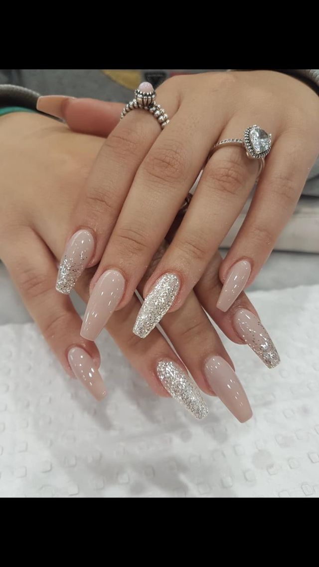 Prom Nails Red, Nails With Glitter, Nails 2018, Dip Powder Nails, Prom Nails, Nails Inc, Glitter Nail Art, Coffin Nails Designs, Pretty Acrylic Nails