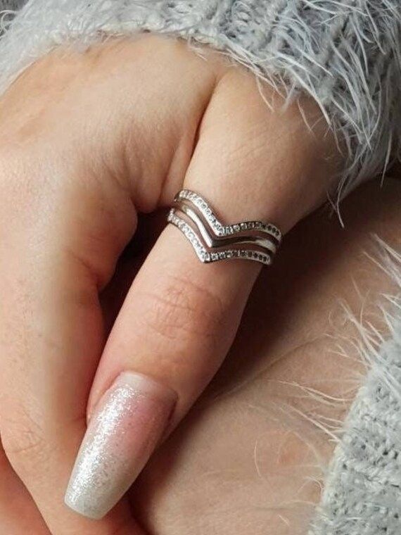 "Chunky Silver Wishbone Ring for Women, Dainty Silver Thumb Ring, Adjustable Chevron Ring, Bohemian Crystal Gemstone Thumb Ring, Unique Gift for Her ✨Ideal for all Occasions✨ ❤️Metal - Silver Plated ❤️Petite treble-lined chevron ring ❤️Sparkles & catches the light ❤️Paved Austrian Cubic Zirconias  ❤️Strong & durable band  ❤️Adjustable for petite sizes ❤️For slender fingers ONLY ❤️This will NOT fit wide fingers ❤️Versatile & attractive ✨Make a Wish because \"Wishes Do Come True\" Please note 🙏 T Thumb Ring Designs For Women, Rings For Thumb For Women, Good Thumb Ring, Thumb Ring, Silver Thumb Rings For Women, Thumb Rings Silver Beautiful, Large Thumb Rings Ladies, Wishbone Ring, Wide Silver Ring