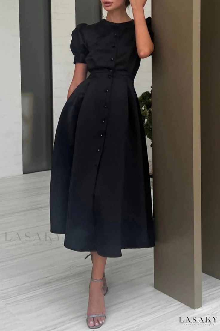 Lasaky - Chic Solid O Neck Short Sleeve Dress with Button Details Well Dressed Women Classy Casual Outfit, Well Dressed Women, Dresses Classy, Elegant Midi Dresses, Fitted Midi Dress, Pleated Sleeves, Dress Sleeve Styles, Daytime Dresses, Nursing Dress