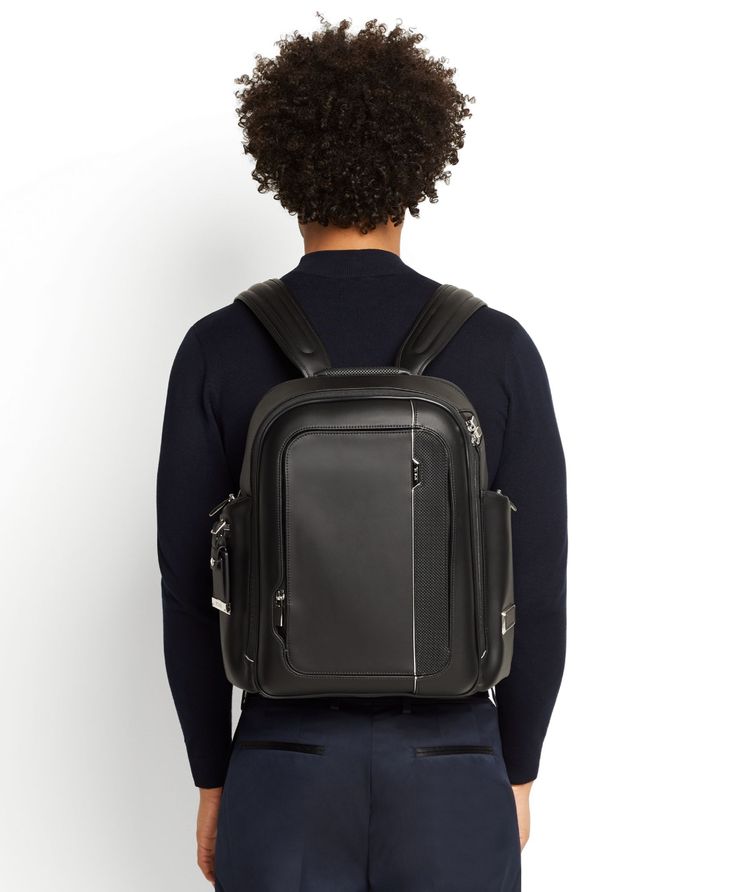 Larson Backpack Leather - Arrivé - Tumi United States | TUMI US Tumi Backpack, Modern Utility, Leather Portfolio, Travel Products, Black Leather Backpack, Mens Eyewear, Wallet Accessories, Daily Essentials, Garment Bags