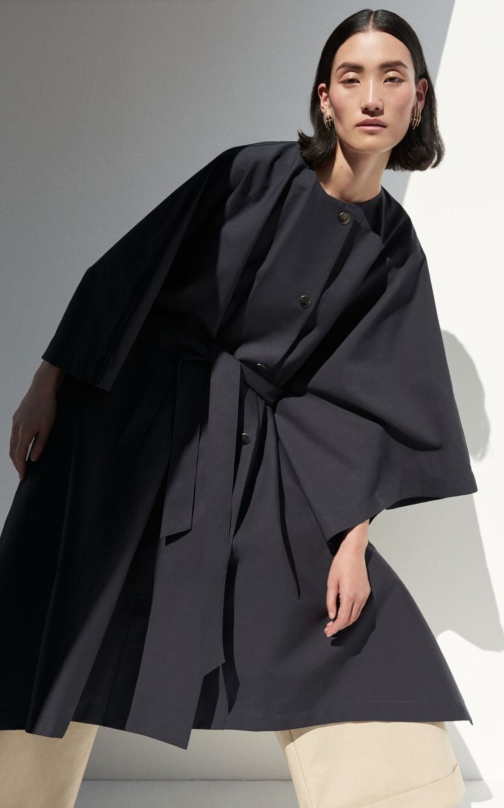 Apr 25, 2020 - Shop new women's Co clothing and discover the latest collections on Moda Operandi. Resort 2020, Fashion 2020, Vogue Paris, Contemporary Fashion, Minimal Fashion, Moda Operandi, Minimalist Fashion, Fashion Collection, Fashion Photography