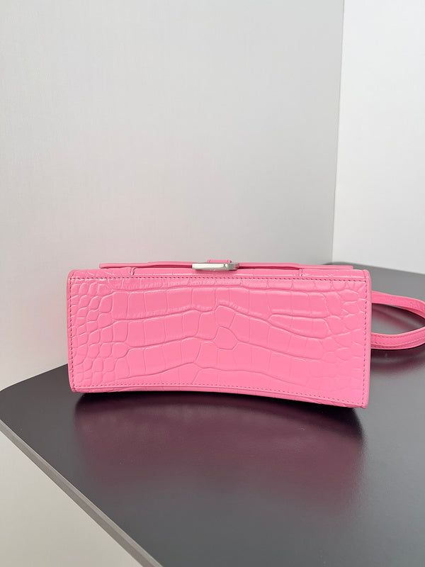 Size: 23cm*10cm*24cm It comes with Dust box, Care manual, Tag, and Paper bag. Pink Rectangular Chain Bag, Pink Rectangular Bag With Silver-tone Hardware, Pink Square Box Bag With Gold-tone Hardware, Pink Rectangular Shoulder Bag With Silver-tone Hardware, Luxury Pink Shoulder Bag With Turn-lock Closure, Balenciaga Bag, Luxury Accessories, Tote Backpack, Cute Bag