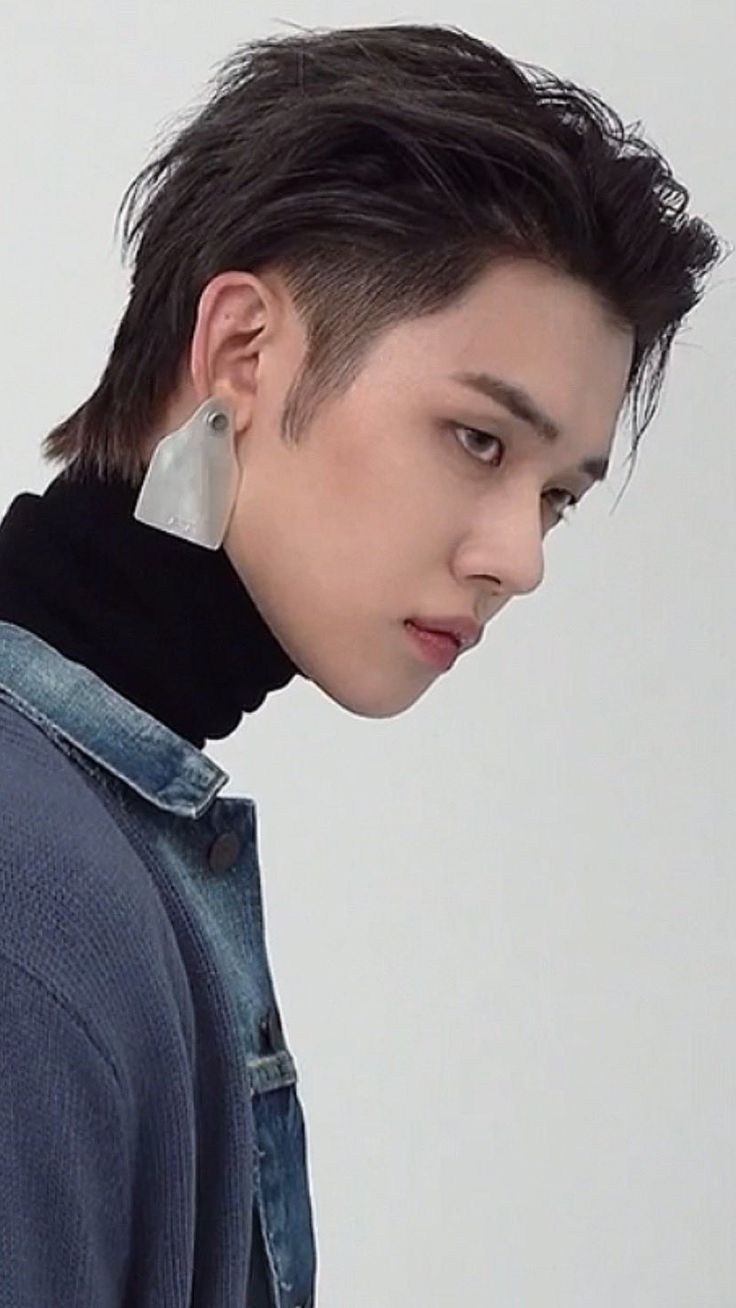 Undercut Ponytail Male, Kpop Hairstyle Male, Asian Hair Inspo, Alt Hairstyle, Jimin Hair, Asian Man Haircut, Mens Haircuts Short Hair, Undercut Long Hair, Asian Haircut