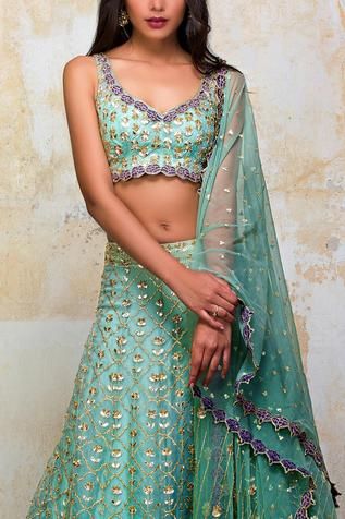 Shop for Izzumi Mehta Green Organza Embellished Lehenga Set for Women Online at Aza Fashions Embellished Lehenga, Blouse Organza, Lehenga And Blouse, Leaf Sleeve, Green Lehenga, Scallop Hem, Embroidered Dupatta, Hem Blouse, Pistachio Green