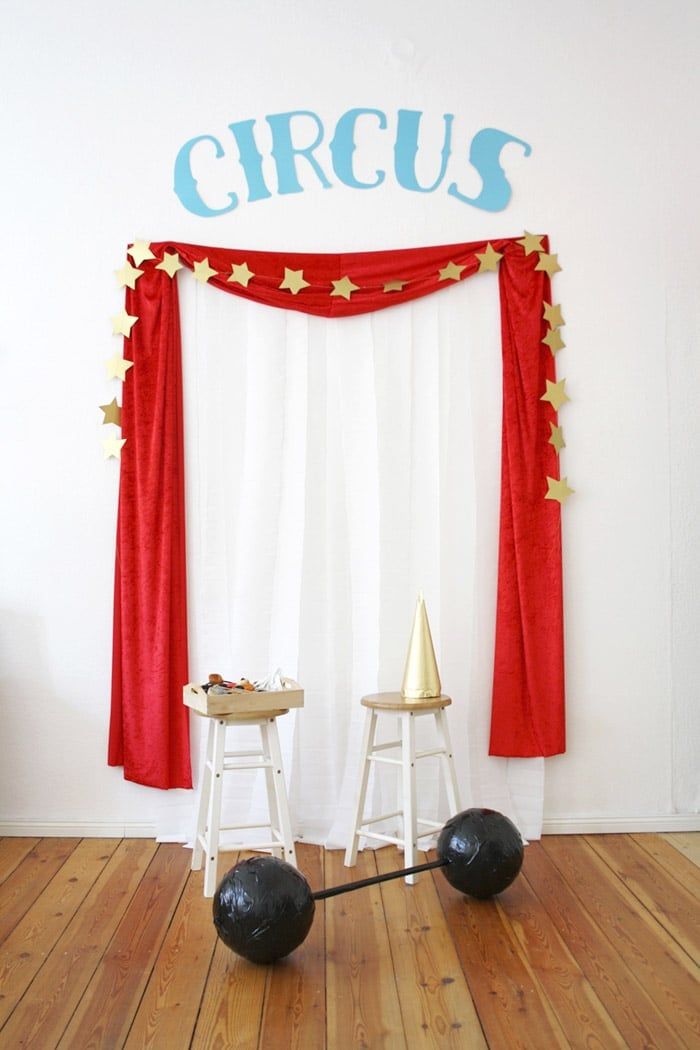 Carnival Theme Booth Ideas, Circus Auction Theme, Circus Party Activities, Indoor Circus Birthday Party, Circus Party Printables, Two Ring Circus Birthday, Circus Theme Food Ideas, 3 Ring Circus 3rd Birthday Party, 3 Ring Circus Birthday Party