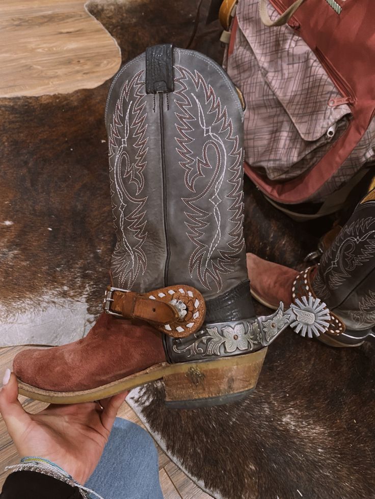 Spurs For Boots, Spurs On Boots, Cowboy Boots Spurs, Cowgirl Oc, Cowboy Boots With Spurs, Boot Spurs, Boots With Spurs, Classic Cowgirl, Cowboy Spurs