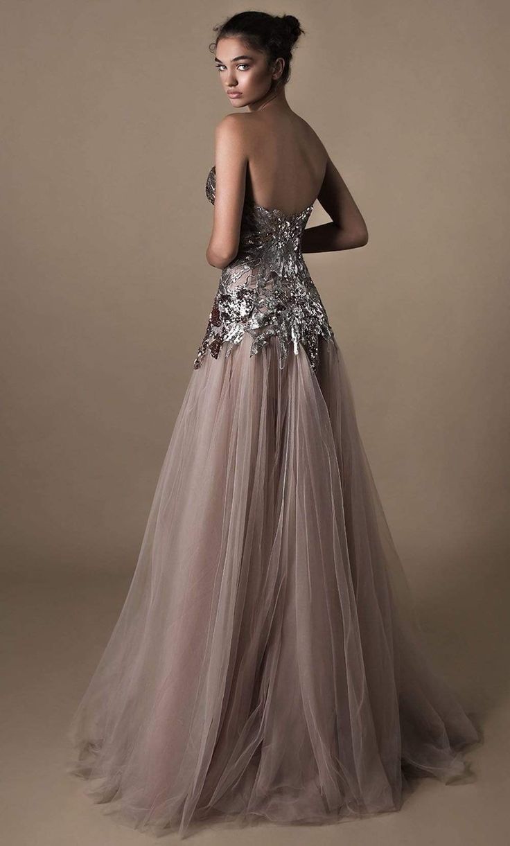 Tarik Ediz Dresses, Silver Evening Dress, Tulle Embroidery, Fantasy Life, Tarik Ediz, Fantasy Gowns, Evening Dress Fashion, Tulle Gown, Outfit Look