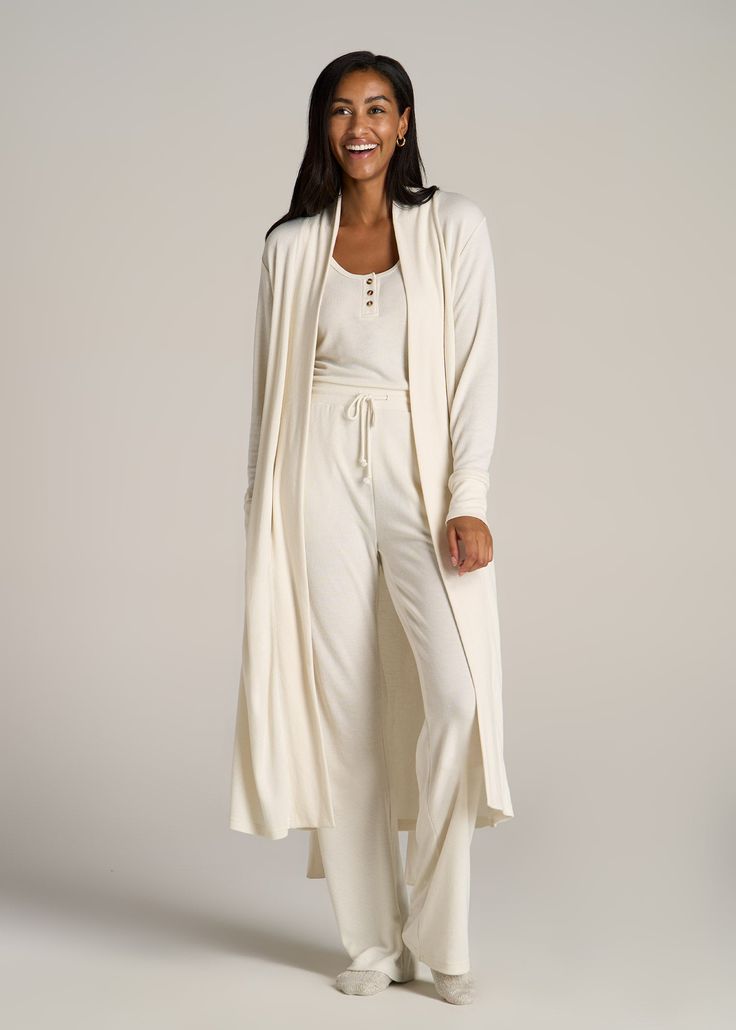 About Our Extra-Long Women’s Robe This waffle lounge robe for tall women is made for cozy nights in and lazy weekend mornings. When it comes to relaxation, you need options that are as soft and comfy as they are long enough – which is why we design all of our loungewear for tall women between 5’9” and 6’6”. This extra-long women’s robe has been designed for your height, with a length that will end below the knee and sleeves with ribbed cuffs that will go all the way past your wrists. Loungewear Loungewear Black Women, Women’s Loungewear, Homewear Outfit Comfy Clothes, Classy Loungewear Outfit, Fancy Loungewear, Chic Loungewear Outfits, Lounge Wear Aesthetic, Mom Pajamas, Comfy Home Outfits