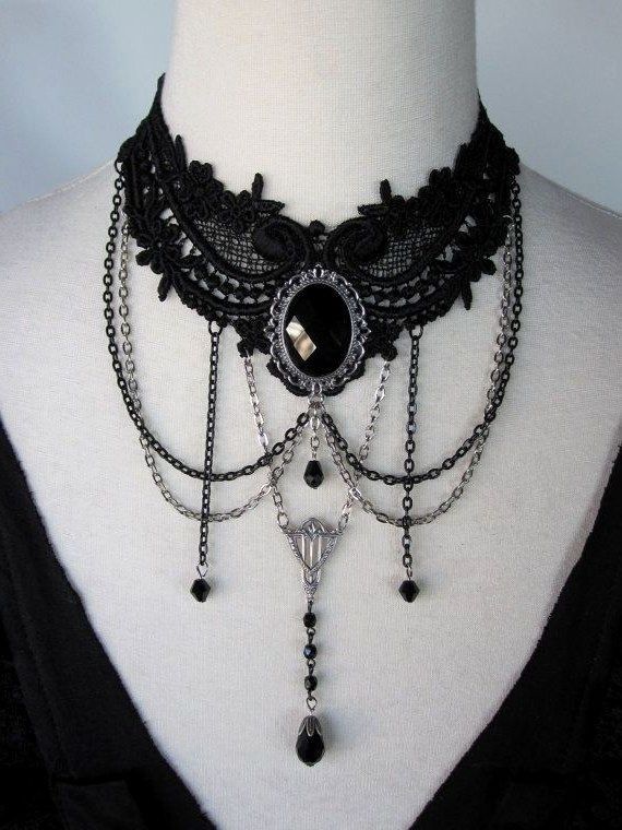 Choker Necklace Diy, Diy Choker Necklace, Gothic Fashion Victorian, Movie Bloopers, Victorian Accessories, Goth Accessories, Clothing Design Sketches, Goth Jewelry, Gothic Necklace