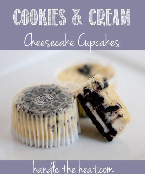 cookies and cream cheesecake cupcakes on a plate with the words, cookie & cream cheesecake cupcakes