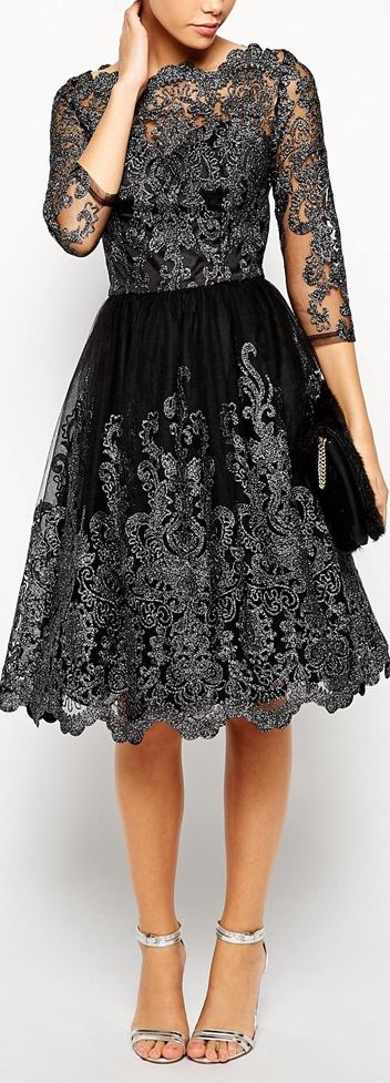 metallic lace dress Metallic Lace Dress, Midi Prom Dress, Zuhair Murad, Elie Saab, Carolina Herrera, Fancy Dresses, Look Fashion, Gorgeous Dresses, Pretty Dresses