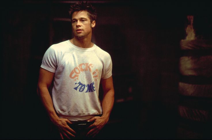 Brad Pitt knows how to make a white tee look fashionable in “Fight Club.” ©2014 FOX All Rights Reserved Sock It To Me, Tyler Durden, Imaginary Friend, Club Shirts, Full Episodes, Brad Pitt, Funny T, Funny Tshirts, Cotton Tee