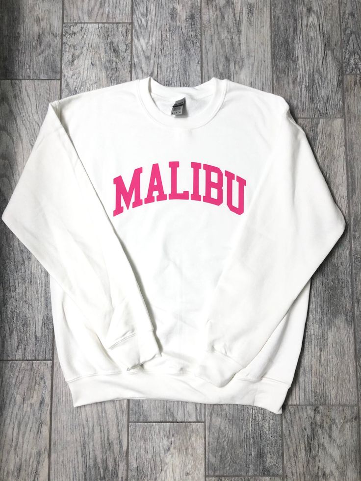 Clemson Sweatshirt, Malibu Sweatshirt, Clothes Jewelry, Cute Preppy Outfits, Birthday Wishlist, Cute Everyday Outfits, Back To School Outfits, Cute Packaging, Saint Louis