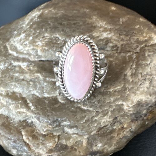 ad eBay - Find many great new & used options and get the best deals for Gorgeous Oval Pink Conch Ring Handmade USA Navajo Sz 7.5 16049 at the best online prices at eBay! Free shipping for many products! Classic Oval Opal Ring, Bohemian Oval Cabochon Ring, Classic Oval Cabochon Opal Ring, Artisan Sterling Silver Oval Rings, Bohemian Oval Ring With Large Stone, Large Oval Moonstone Ring, Adjustable Oval Bohemian Rings, Pink Oval Opal Ring In Sterling Silver, Oval Gemstone Western Rings