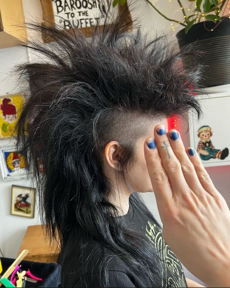 Fluffy Deathhawk, Wolfhawk Hair, Deathhawk Men, Fluffy Mohawk Punk, Grown Out Mohawk, Deathhawk With Bangs, Deathhawk Short, Deathhawk Haircut, Mohawk Reference