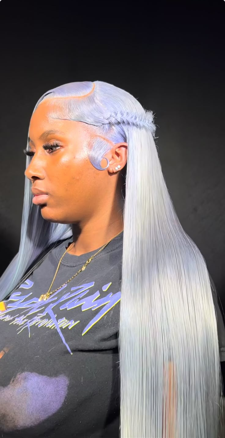 Black Lacefront Hairstyles, Dyed Lace Front Wig, Wig Install With Bow, Black Girls Hairstyles Wigs Color, Black Wigs Styles, Grey Wig Styles, Platinum Wig Black Women, Cute Wig Colors For Black Women, Style Wigs Black Women