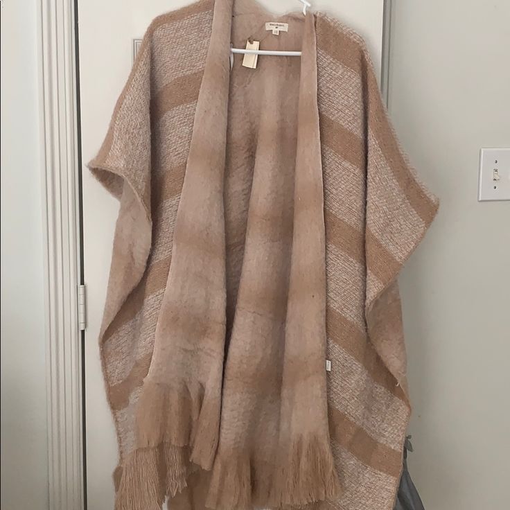 Nwt Pastel Pink Open Poncho From World Market. Casual Fall Beach Cape, Biblical Costumes, Open Poncho, Festival Poncho, Tory Burch Ballet Flats, Turtleneck Poncho, Blanket Poncho, Olive Green Dresses, Wool Poncho