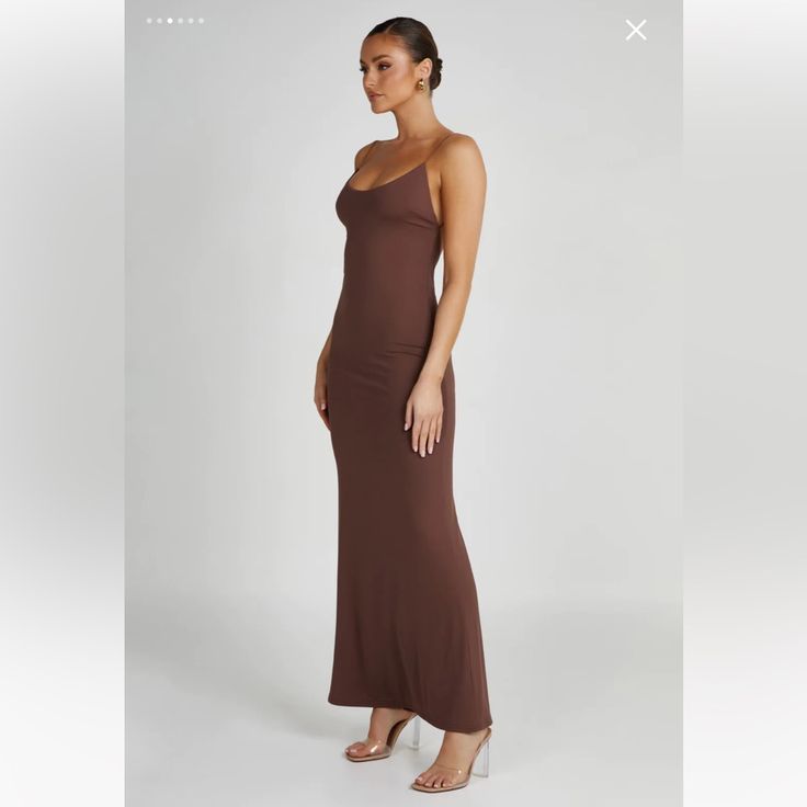 Description In Images. Casual Brown Dress For Evening, Casual Brown Evening Dress, Casual Brown Maxi Dress For Evening, Casual Brown Maxi Dress For Night Out, Black Strapless Maxi Dress, Meshki Dresses, High Neck Maxi Dress, Pink Silk Dress, Low Back Dresses