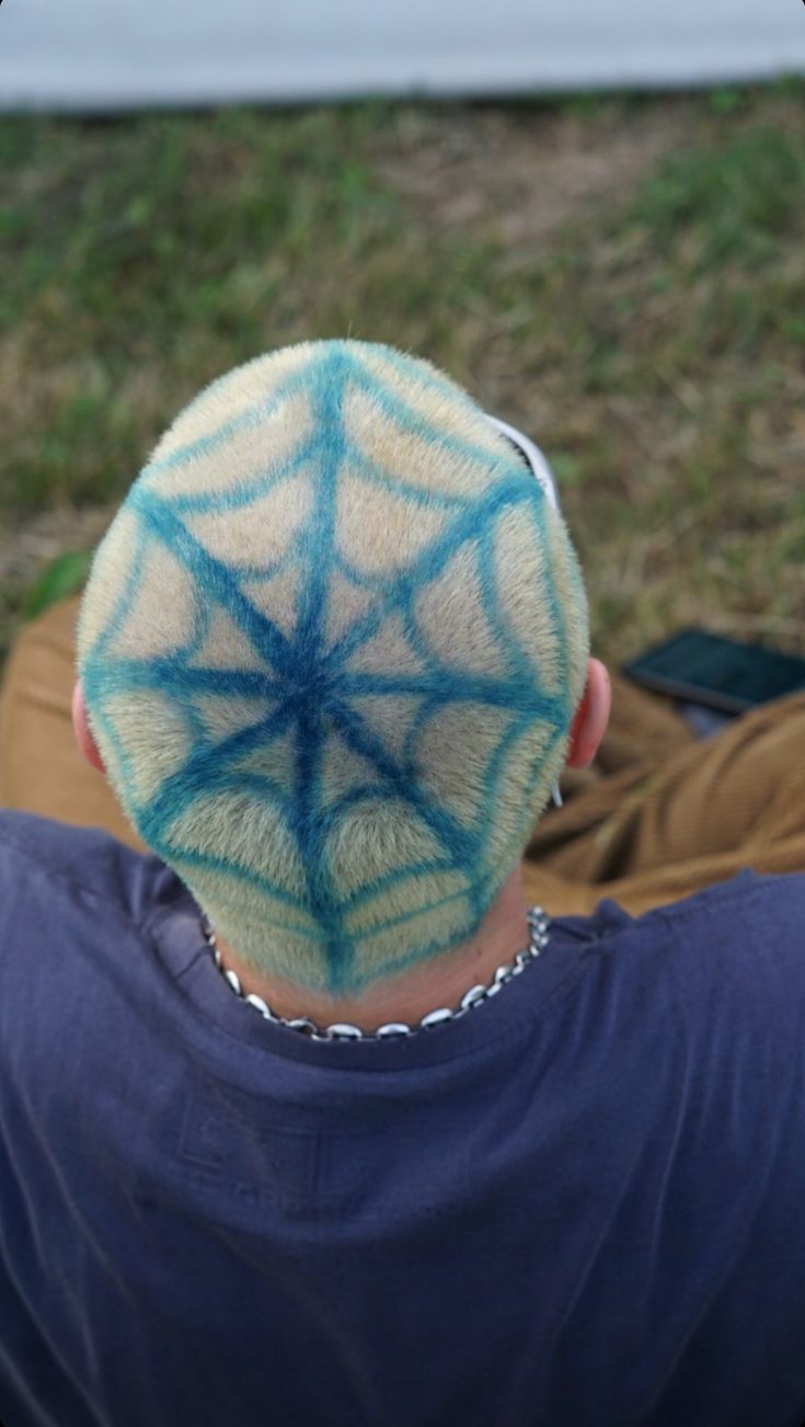 Spider Web Buzzcut Dye, Spider Web Buzzcut, Spiderweb Buzzcut, Spider Web Hair Design, Brads Hair, Spider Web Hair, Cosmo School, David Hair, Hair Colour Design