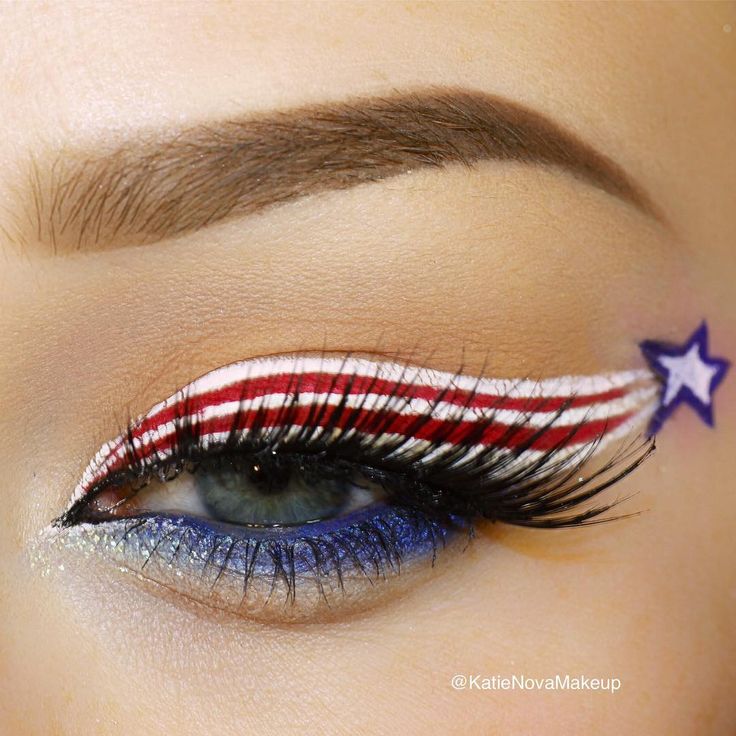 Happy July 4th! - 4th of July inspired patriotic eye makeup look #holiday #makeup  Red, White and Blue Patriotic Makeup, July Makeup, 4th Of July Makeup, Happy July 4th, Party Make-up, Weekend Mode, Happy July, Stunning Makeup, 4th Of July Celebration