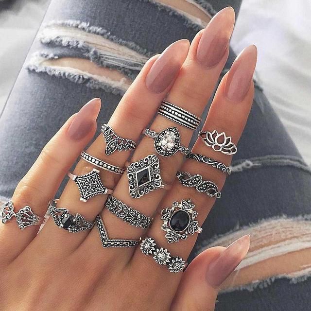 Grunge Jewelry, Ring Sets Boho, Black Gems, Knuckle Ring, Retro Ring, Silver Ring Set, Bohemian Rings, Gem Ring, Finger Rings