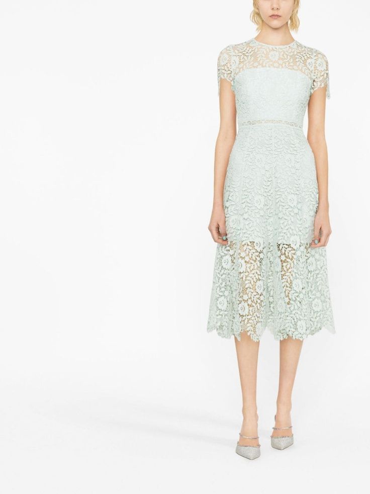 Self-Portrait lace-detail Midi Dress - Farfetch Self Portrait Dress White, Portrait Dress, Self Portrait Dress, Casual White Dress, Yoko London, City Dress, Green Midi Dress, Exclusive Fashion, Scalloped Hem