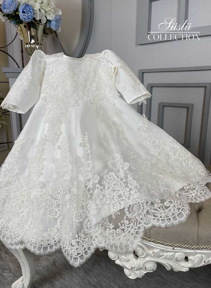 A baptismal dress that will add elegance to your baby's most special days with its lace detail. Lace Long Skirt Baptism This baptismal gown decorated with French lace is ideal for birthdays, mawlids, baptisms and invitations.  It has been carefully selected from fabrics and accessories that are compatible with your baby's skin.  Special production is made in desired colors and sizes. Shipping costs belong to the buyer. Elegant Baptism Princess Dress With Lace Trim, Elegant Princess Dress With Lace Trim For Baptism, White Lace Trim Princess Dress For Confirmation, Elegant Baptism Princess Dress With Lace Bodice, Elegant Lace Princess Dress For First Communion, White Elegant Princess Dress With Lace Trim, White Lace Princess Dress For Baptism, White Princess Dress With Lace Trim For Baptism, Elegant Lace Trim Princess Dress For Wedding