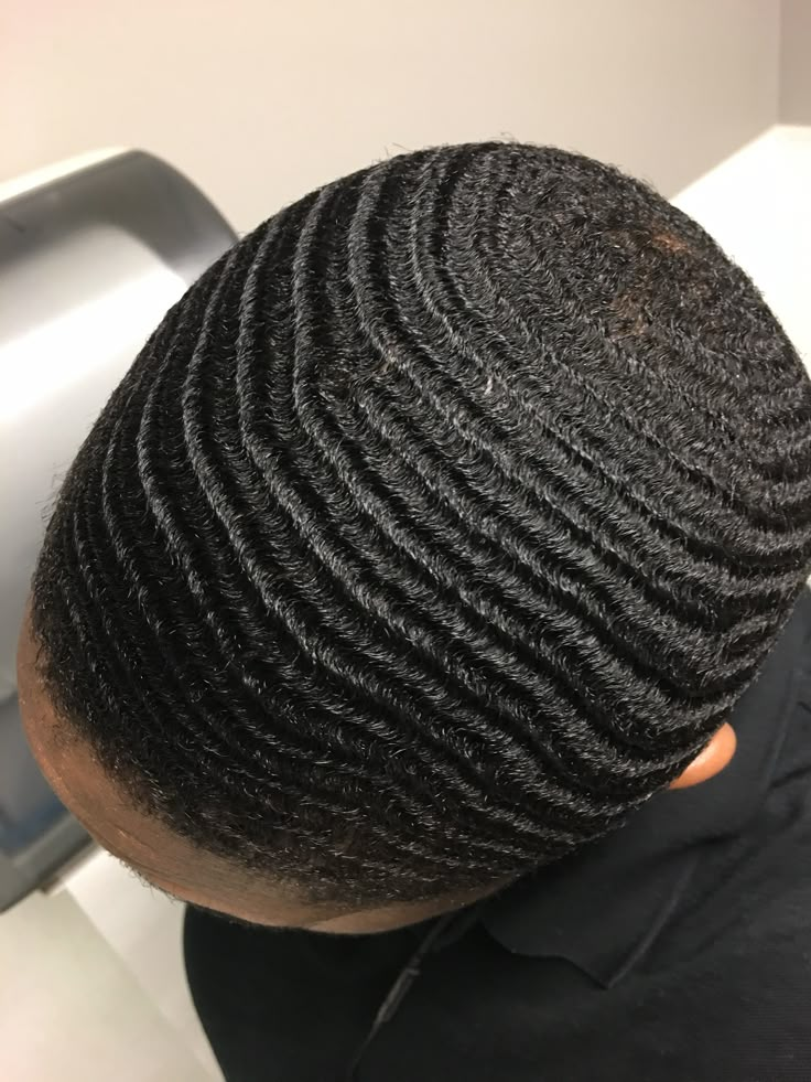 Waves 360, Black Hair Fade, Low Haircuts, 360 Waves Hair, Hair Mood Board, Low Cut Hairstyles, Waves Hairstyle Men, Waves Haircut, Black Men Haircuts