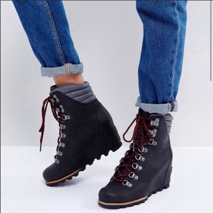 Used / has sign of wear / but still-in good condition Sorel Conquest, Grey Leather Boots, Black Wedge Boots, Lace Booties, Sorel Boots, Waterproof Hiking Boots, Black Wedge, Lace Up Booties, Black Chelsea Boots